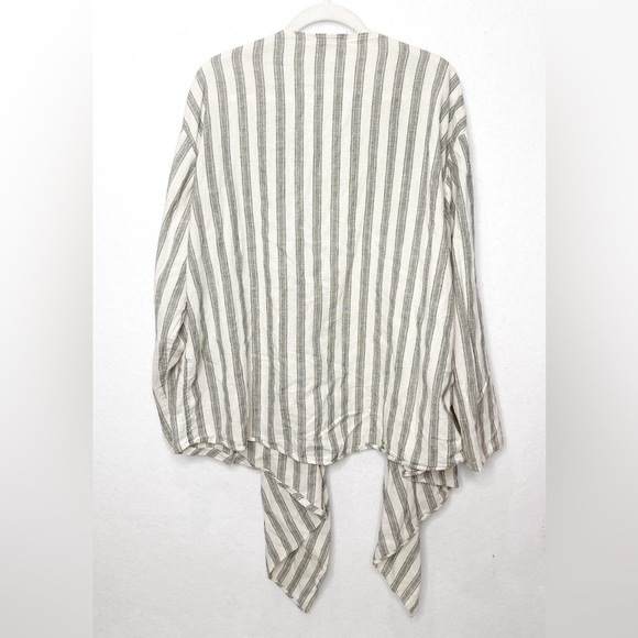 Krista Larson Lagenlook Oversized Long Sleeve Angular Striped Billowy Cardigan - Picture 2 of 6